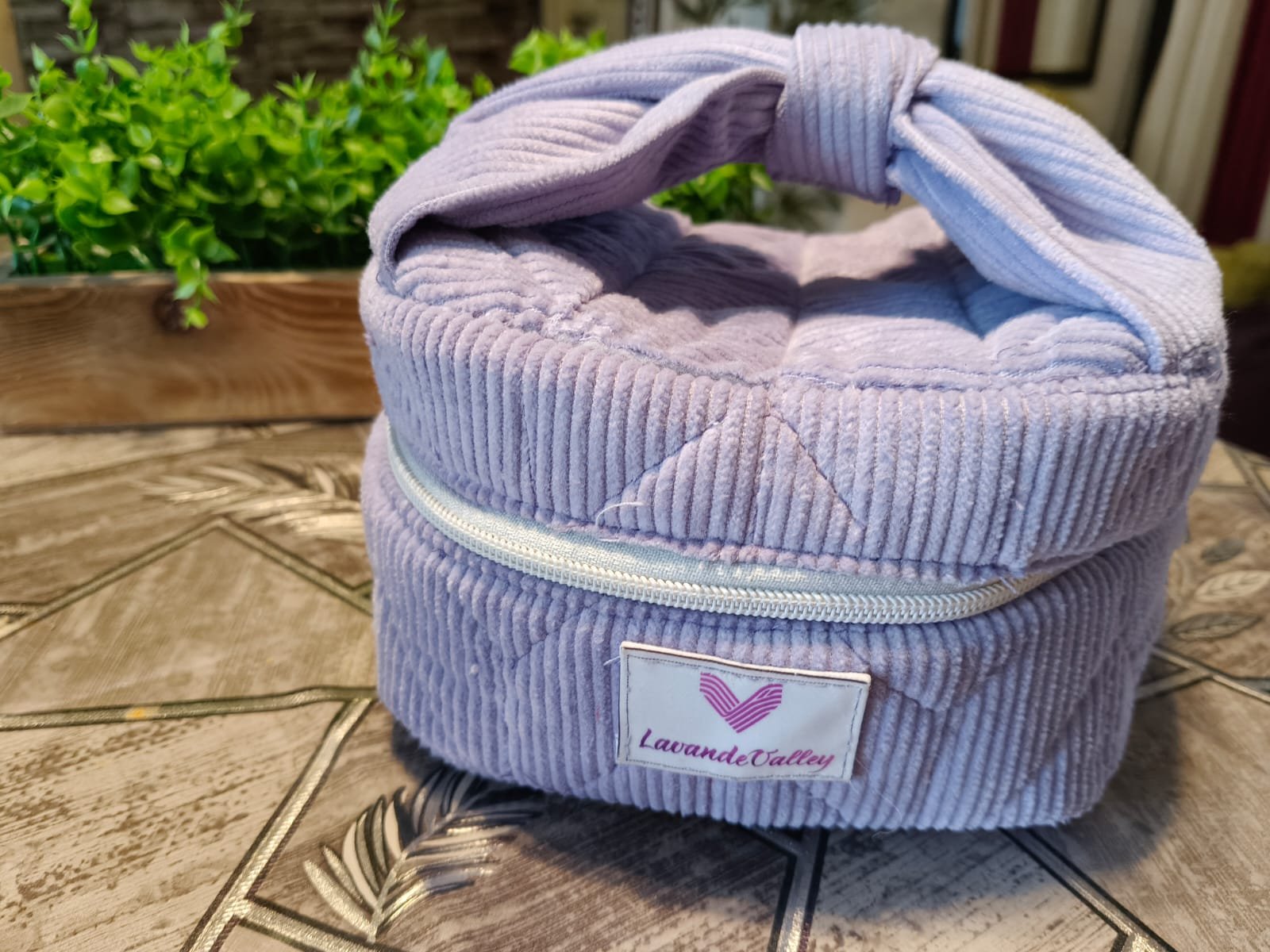 The Lavender Knot