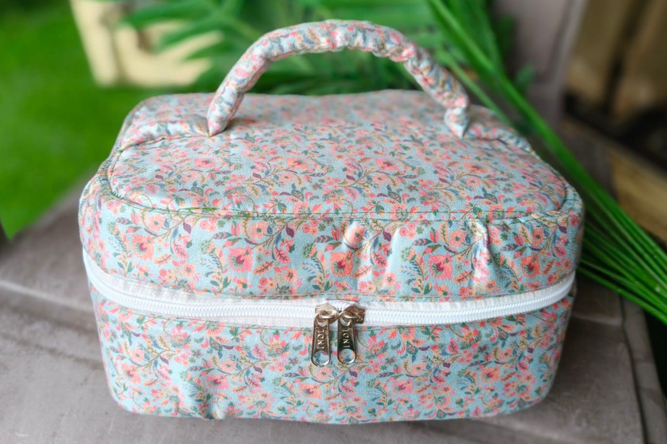 Meadow Walk Vanity Case