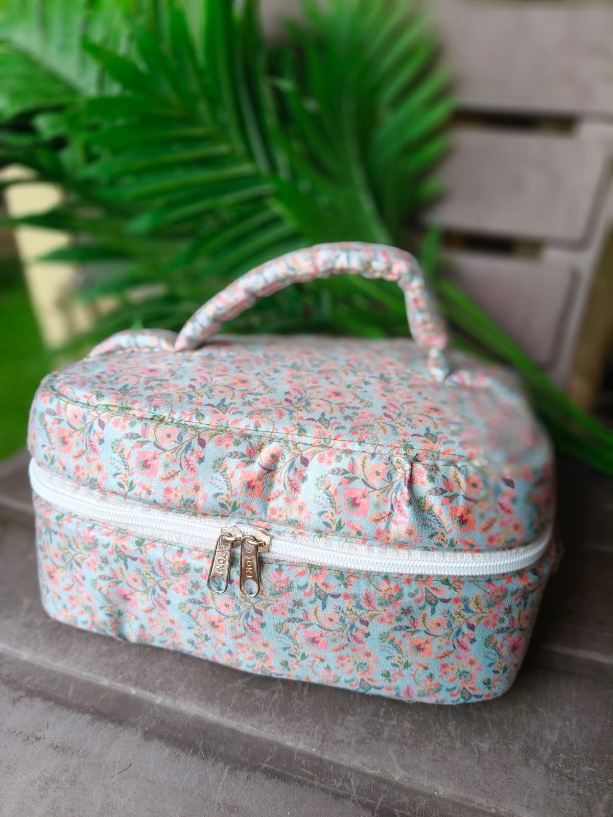 Meadow Walk Vanity Case